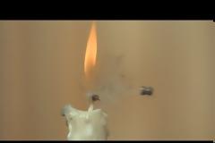 Slow motion: Αεροβόλο VS Κερί [video]