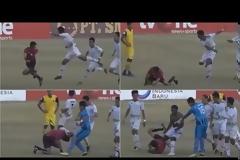 Αφού έφαγε το ξύλο της αρκούδας...συνέχισε τον αγώνα κανονικά!