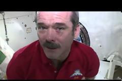 Εντυπωσιακό βίντεο: Δείτε πως γίνονται τα δάκρυα στο διάστημα!