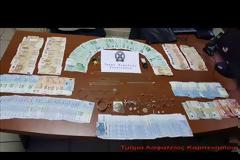 Έκρυψαν στο ταμπλό του αυτοκινήτου τα κλοπιμαία από τη ληστεία ηλικιωμένης στο Καρπενήσι (ΒΙΝΤΕΟ)