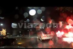 Σάρωσε την Χαλκίδα ο «Ζορμπάς» - Χείμαρροι οι δρόμοι, εγκλωβίστηκαν οδηγοί! (ΦΩΤΟ & ΒΙΝΤΕΟ)