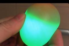 ΑΠΙΣΤΕΥΤΟ: Δείτε τι παθαίνει ένα αβγό στο ξίδι... [video]