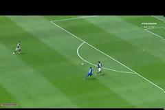 Κι όμως το έδωσε. Πέναλτι...εκτός περιοχής!