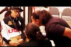 Είχαν ομοίωμα του νεκρού στην κηδεία του! [video]