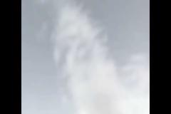 Εικόνα Αποκάλυψης: Που εμφανίστηκε το χέρι του Θεού; [photos+video]