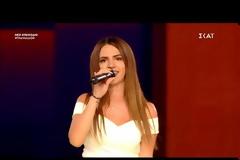 Η τραγουδίστρια ΑΛΕΞΑΝΔΡΑ ΤΣΟΥΝΑΚΑ απο την Πάλαιρο, διαγωνίσθηκε στο «The Voice», η ερμηνεία της ήταν ξεχωριστή, αλλά «κόπηκε»!