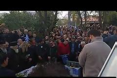 «Σήκω Κωστάκη γιε μου...». Το «τελευταίο αντίο» των Ελλήνων στον Κωνσταντίνο Κατσίφα !! [Εικόνες-Βίντεο]
