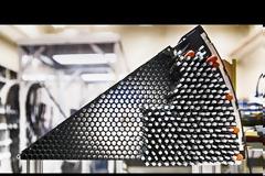 5000 ρομπότ συνενώνονται για να χαρτογραφήσουν το σύμπαν σε 3 διαστάσεις (video)