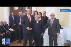 Τα μυστικά του ανθρώπου που έζησε λίγο κι έσωσε 5.000 πρόσφυγες στο Αιγαίο