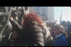 ΥΠΕΞ: Η ελληνική πολιτεία αποτίει φόρο τιμής στη μνήμη των θυμάτων του Ολοκαυτώματος