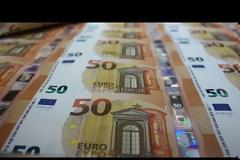 Handelsblatt: H Eλλάδα τολμά να βγει ξανά στις αγορές