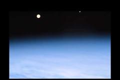 Video: Η δύση του φεγγαριού από τον διαστημικό σταθμό ISS