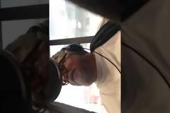 Απίστευτη ατάκα του Σταμάτη Κραουνάκη: «Όλες τόνε θέλετε, λ@υγκρες, τον...»