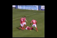 Σκόραρε, πήγε να πανηγυρίσει και...τσακίστηκε