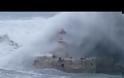 Βίντεο: Γιγάντιο κύμα «κατάπιε» φάρο στη Μάλτα