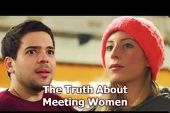 Τι σκέφτονται οι άνδρες όταν συναντούν μια όμορφη γυναίκα! (BINTEO)!!