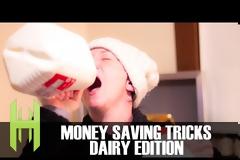 Ρίχνει αυγά μέσα σε μια παγοθήκη. Γιατι;To πιο έξυπνο tip που είδατε ποτέ !!  (ΒΙΝΤΕΟ)