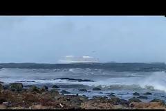 Θρίλερ: Εκκενώνουν με ελικόπτερα ακυβέρνητο κρουαζιερόπλοιο με 1.300 άτομα