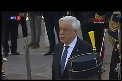 Ο Προκόπης Παυλόπουλος ψάλλει τον Εθνικό Ύμνο...