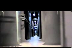 Δείτε το εσωτερικό ενός μεγάλου πλοίου να παραμορφώνεται από ισχυρή θαλασσοταραχή (ΒΙΝΤΕΟ)!!!