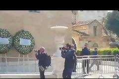 «Αντίο τυφώνα»: Συγκίνηση στη Μητρόπολη για τον Θανάση...