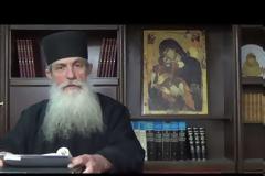 π. Αρσένιος Βλιαγκόφτης, 1.Παρέλαση με Μακεδονία ξακουστή - 2.Κυριακή της Σταυροπροσκυνήσεως