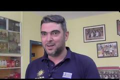 Grevena TV || Ο Αστέρας Γρεβενών μοίρασε... χαρά και χαμόγελα στα προσφυγόπουλα (εικόνες + video)