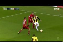 Τους έκανε...πλάκα με αδιανόητη ντρίμπλα