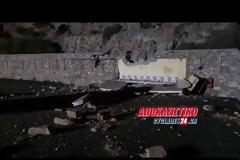 ΒΙΝΤΕΟ: Κατολίσθηση βράχων σε ποδοσφαιρικό γήπεδο - Από θαύμα δε θρηνήσαμε θύματα