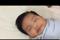 Χρειάζεστε μόλις 42 δευτερόλεπτα για να κοιμίσετε το μωρό σας; Δεν το πιστεύετε; Δείτε το βίντεο!