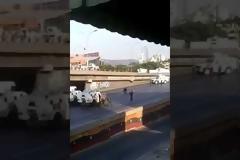 Άγριες συγκρούσεις στη Βενεζουέλα...