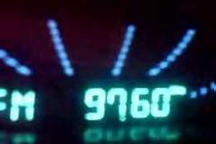 Τα ραδιόφωνα που άκουγε η Αθήνα πριν 12 χρόνια...