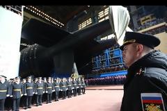 Καθελκύστηκε το μακρύτερο υποβρύχιο στον κόσμο (video)