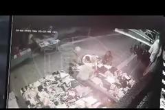 Βίντεο ντοκουμέντο: Καρέ-καρέ η άγρια επίθεση που δέχτηκε Έλληνας από Πακιστανούς