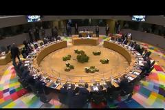 Διαφωνία Μέρκελ - Μακρόν για το ποιος θα αναλάβει την προεδρία της Ε.Ε.