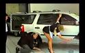 Το αυτοκίνητο ήταν λίγο βρώμικο αλλά με «τέτοιο θέαμα» το αγάπησαν!