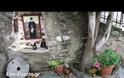Μέσα στο σπίτι του γέροντα Παϊσίου στην Κόνιτσα – Χειρόγραφα, φωτογραφίες και προσωπικά αντικείμενα (βίντεο και φωτογραφίες)