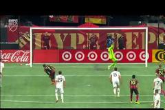 Πήγε να ψαρώσει τον τερματοφύλακα αλλά έγινε ρεζίλι