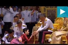 Ταϊλάνδη όπως λέμε Σουηδία: Ο βασιλιάς παρουσίασε τον λαό την ερωμένη του –Μπροστά στην σύζυγό του (video)!!