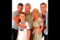 Η οικογένεια Αραποστάθη επιστρέφει...