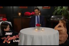 ΟΙ ΣΑΤΑΝΑΔΕΣ ΤΟΥ ΧΟΛΛΥΓΟΥΝΤ ΘΕΛΟΥΝ ΤΑ ΠΑΙΔΙΑ ΣΑΣ ΝΑ ΒΡΟΥΝ ΣΥΝΤΡΟΦΟ ΑΠΟ ΤΗΝ ΗΛΙΚΙΑ ΤΩΝ 5 ΕΤΩΝ(Βίντεο)