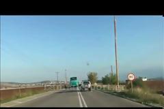 Βίντεο: Επικίνδυνες προσπεράσεις από οδηγό λεωφορείου των ΚΤΕΛ στη Λαμία