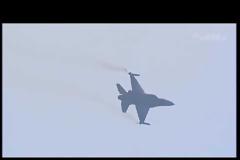 Πιλότος F-16: Τούτος ο λαός δεν γονατίζει παρά μονάχα μπροστά στους νεκρούς του