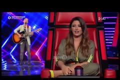 The Voice: Η Αιμιλία συγκίνησε με την ιστορία της και την «κέρδισε» η Έλενα Παπαρίζου