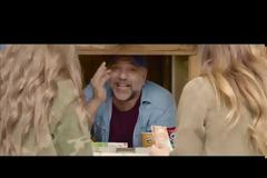 Ο Γρηγόρης Αρναούτογλου τώρα και ηθοποιός – Όλες οι λεπτομέρειες