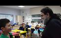 π. Ευάγγελος Παπανικολάου. Ομιλία στα παιδιά του Ελληνικού σχολείου στο Ντουμπάι