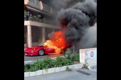 Ferrari F40 στάχτη στο Μονακό (video)