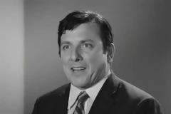 Πέθανε ο Κώστας Βουτσάς μετά από μάχη 19 ημερών στην Εντατική