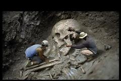 Νέο βίντεο - Βρέθηκαν Στοιχεία Υπαρξης Γιγάντων Στην Αρχαιότητα