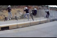 Ντροπή! Τα έσπασαν όλα φεύγοντας από τη Χίο άνδρες των ΜΑΤ – ΒΙΝΤΕΟ